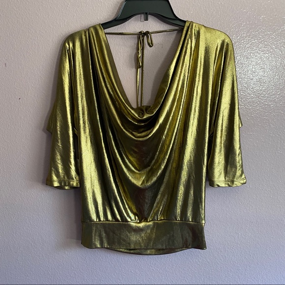 Forever21 gold top - Picture 3 of 7